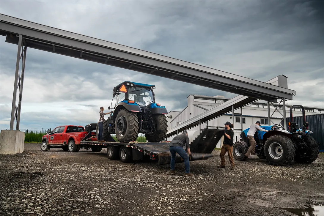 2026 Ford Super Duty F-350 towing heavy fifth-wheel trailer